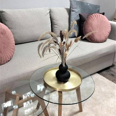 Апартаменты Magnolia Apartman Шопрон Экстерьер фото
